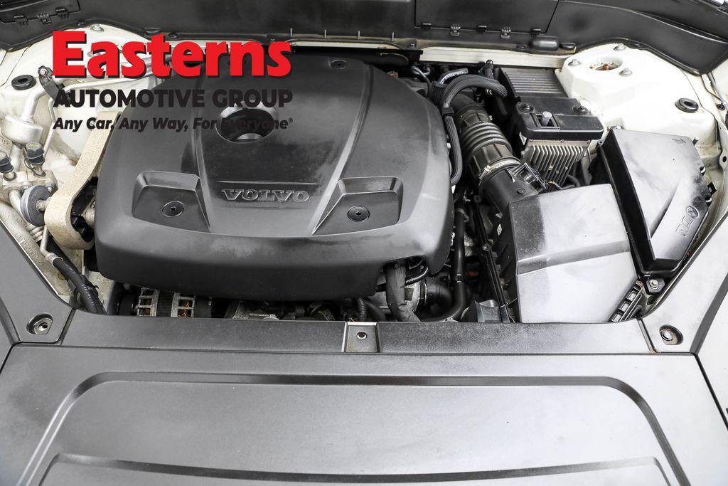 used 2022 Volvo XC90 car, priced at $30,950