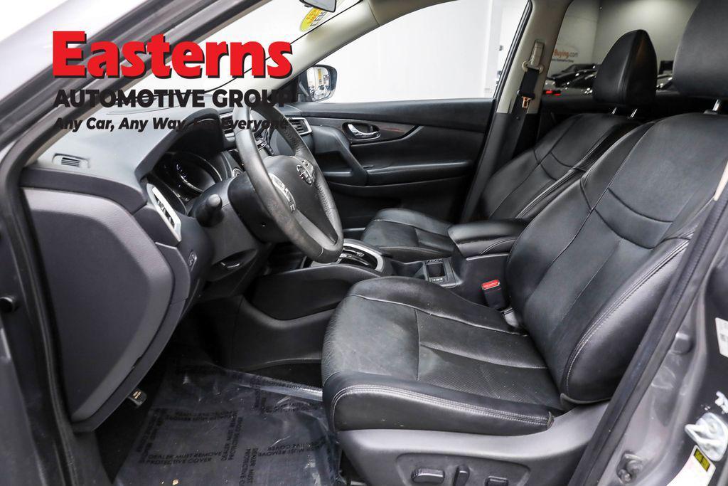 used 2016 Nissan Rogue car, priced at $13,375