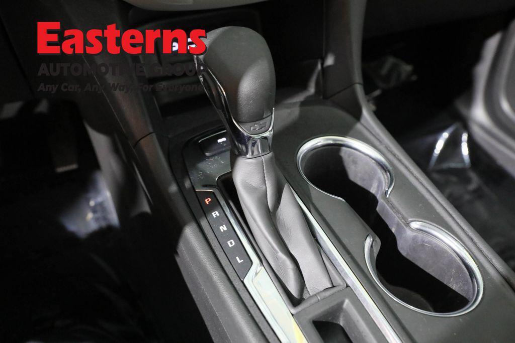 used 2023 Chevrolet Equinox car, priced at $20,950