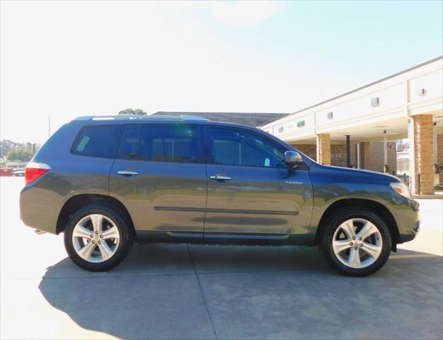 used 2009 Toyota Highlander car, priced at $11,995