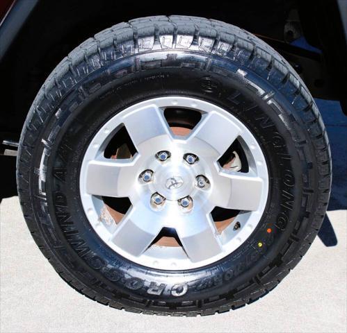 used 2007 Toyota FJ Cruiser car, priced at $11,995