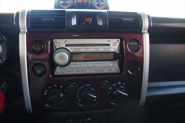 used 2007 Toyota FJ Cruiser car, priced at $11,995