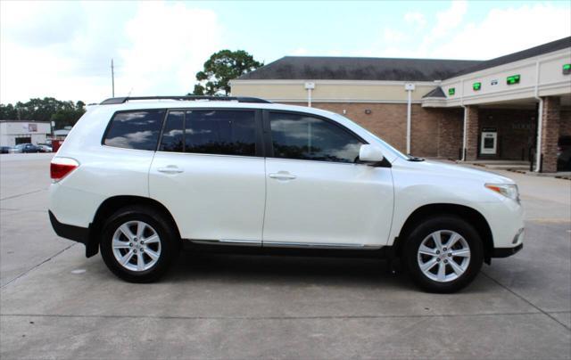 used 2013 Toyota Highlander car, priced at $12,995
