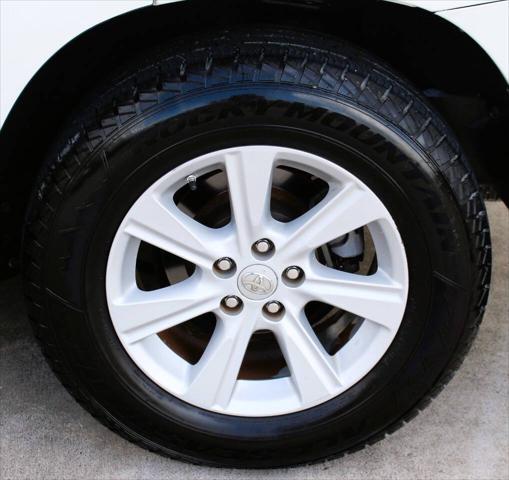 used 2013 Toyota Highlander car, priced at $12,995