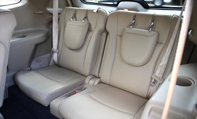 used 2013 Toyota Highlander car, priced at $12,995