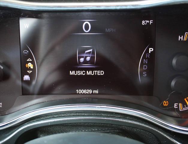 used 2014 Jeep Grand Cherokee car, priced at $11,995