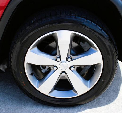used 2014 Jeep Grand Cherokee car, priced at $11,995