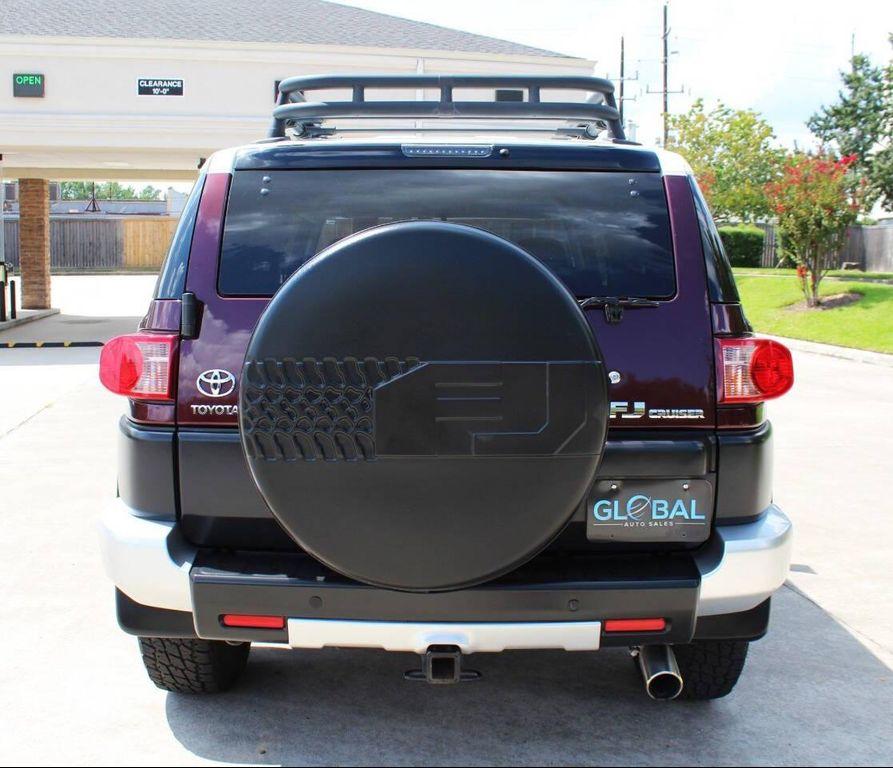 used 2007 Toyota FJ Cruiser car, priced at $19,995
