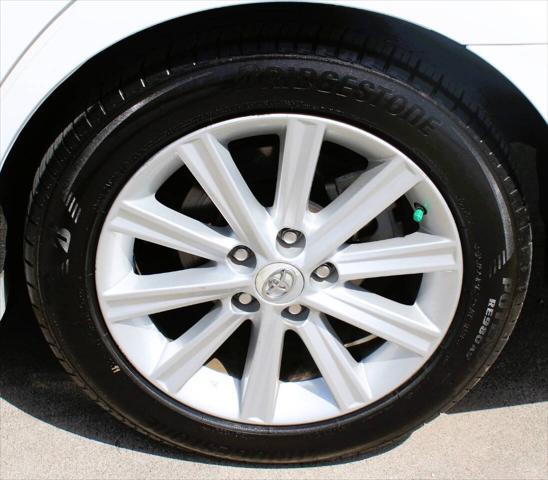 used 2012 Toyota Camry Hybrid car, priced at $9,995