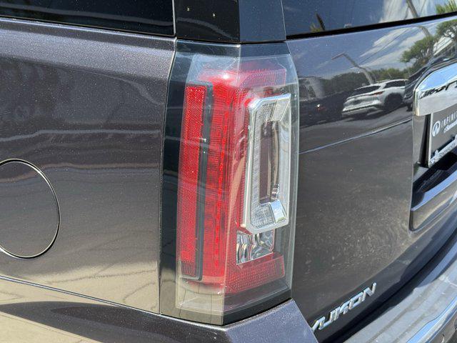 used 2018 GMC Yukon car, priced at $31,498