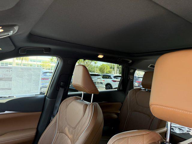new 2025 INFINITI QX60 car, priced at $69,640