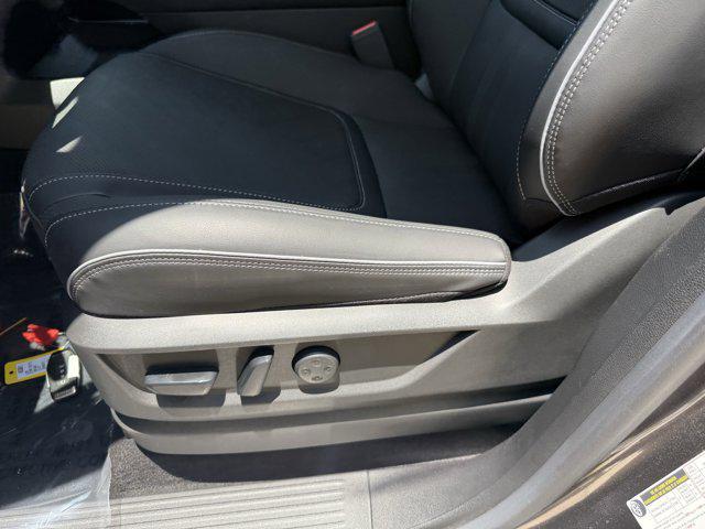 new 2025 INFINITI QX80 car, priced at $90,027