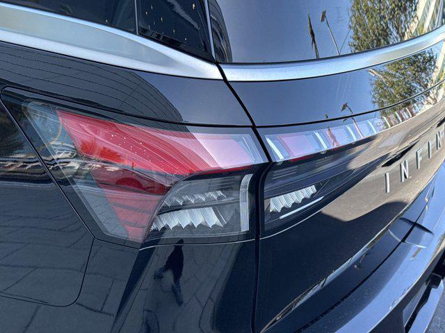 new 2025 INFINITI QX80 car, priced at $96,735