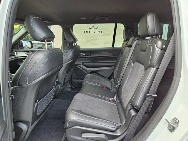 used 2025 Jeep Grand Cherokee L car, priced at $31,988