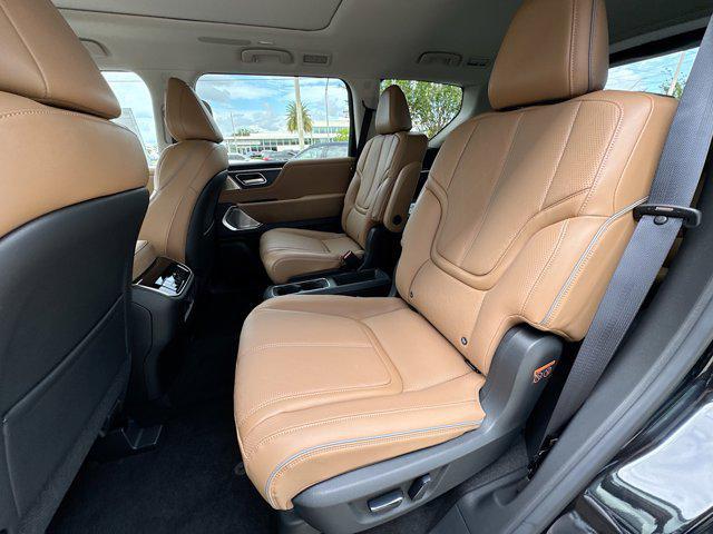 new 2025 INFINITI QX80 car, priced at $107,595