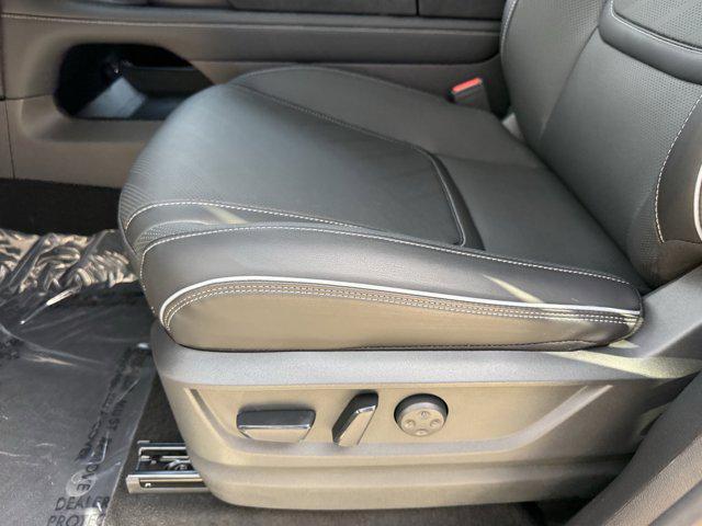 new 2025 INFINITI QX80 car, priced at $90,027