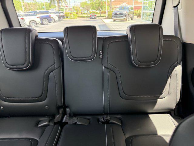 new 2025 INFINITI QX80 car, priced at $96,390