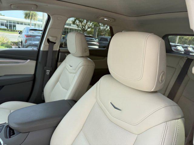 used 2021 Cadillac XT5 car, priced at $28,498
