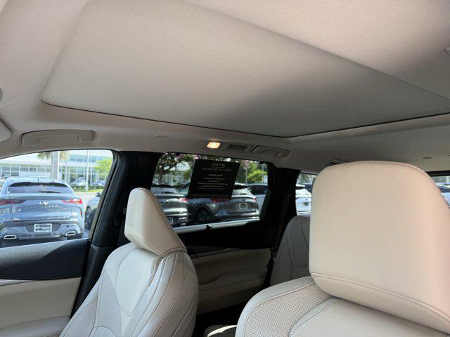 used 2025 INFINITI QX60 car, priced at $49,420