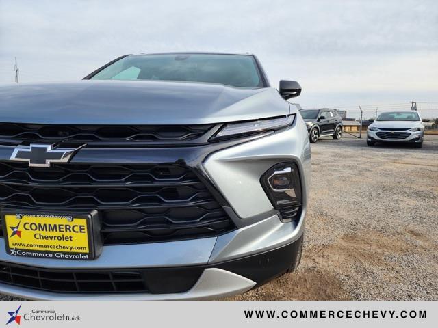 new 2025 Chevrolet Blazer car, priced at $31,420