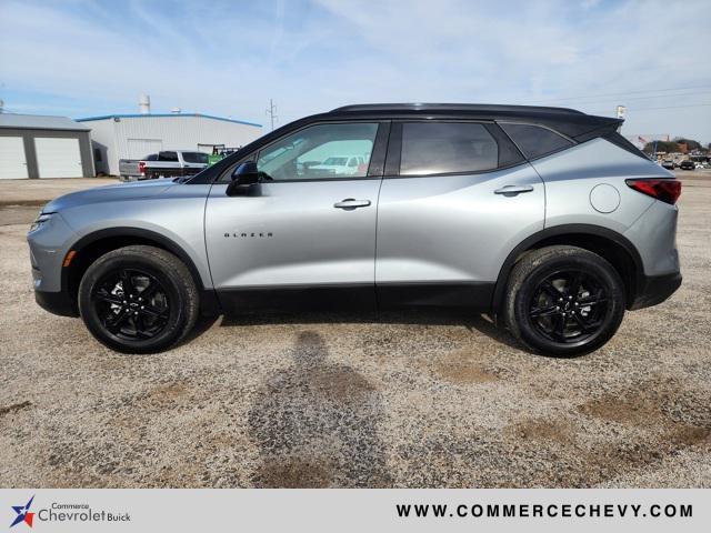 new 2025 Chevrolet Blazer car, priced at $31,420