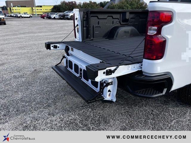 new 2024 Chevrolet Silverado 1500 car, priced at $31,975