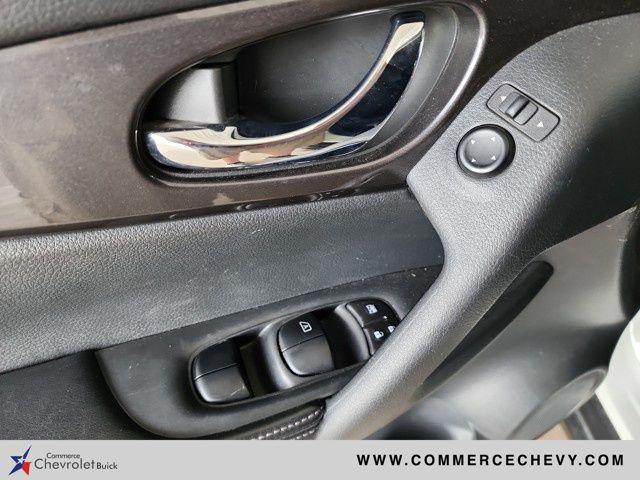 used 2020 Nissan Rogue car, priced at $14,927