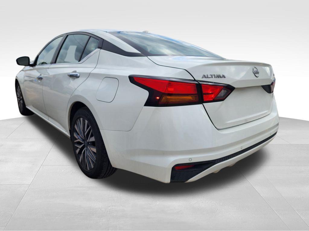 used 2023 Nissan Altima car, priced at $19,989
