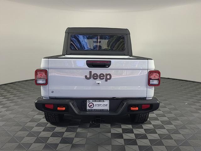 used 2023 Jeep Gladiator car, priced at $43,326