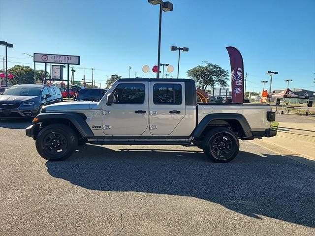 used 2021 Jeep Gladiator car, priced at $31,095