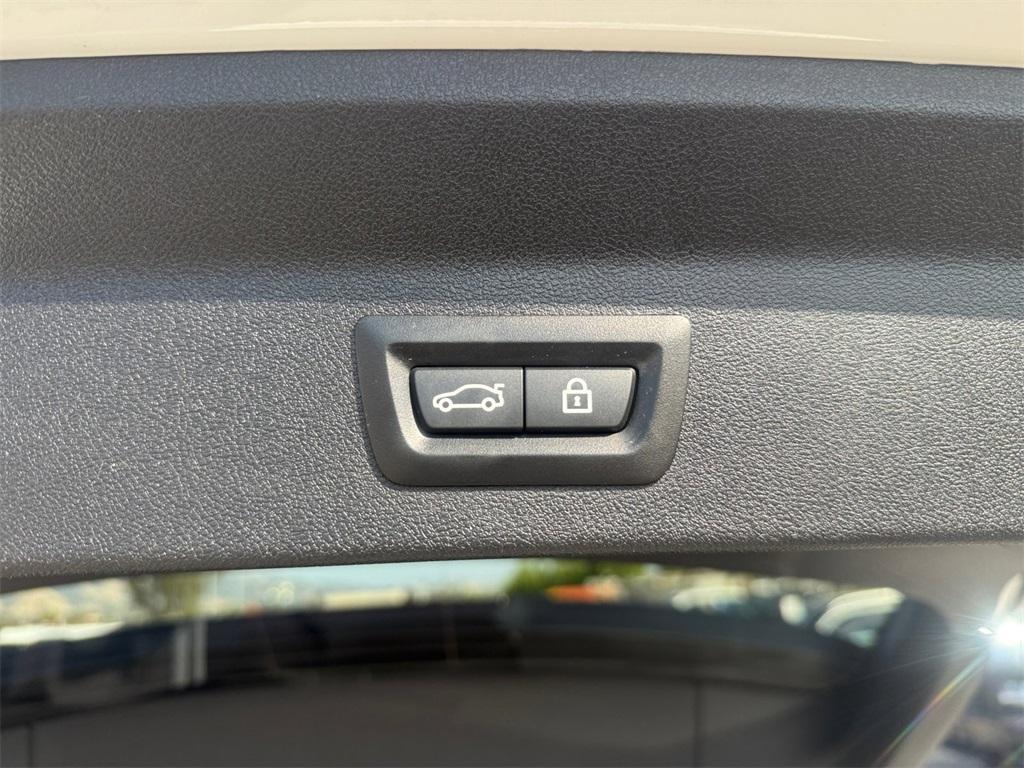 used 2022 BMW X3 car, priced at $31,498