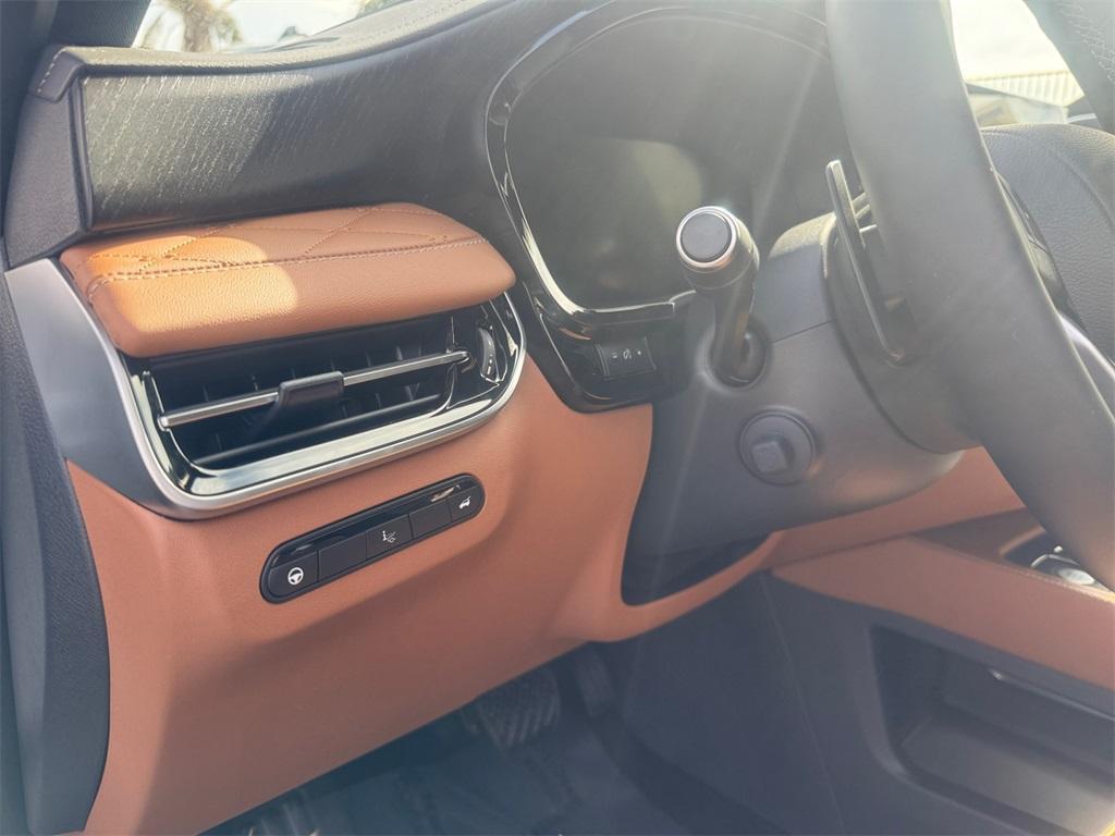new 2025 INFINITI QX60 car, priced at $69,550