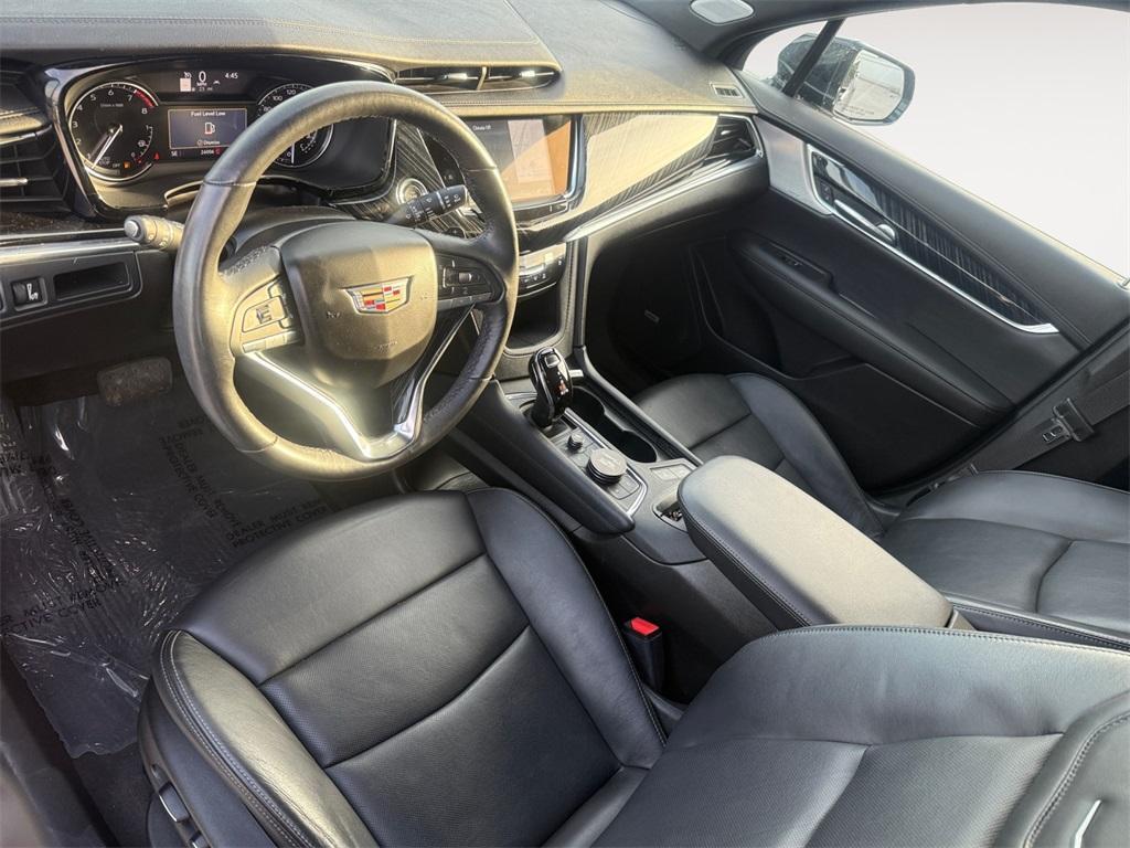 used 2023 Cadillac XT6 car, priced at $40,995