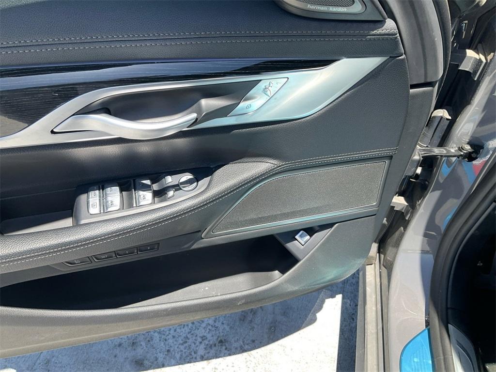 used 2022 BMW 740 car, priced at $42,800