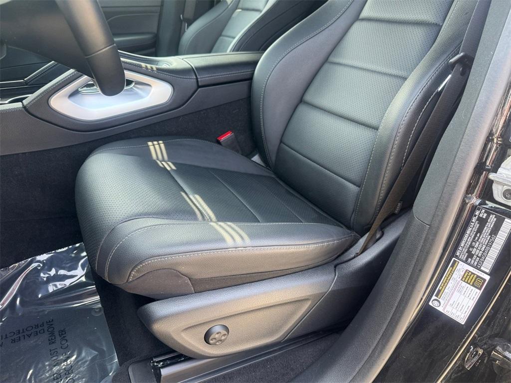 used 2024 Mercedes-Benz GLE 450 Plug-In Hybrid car, priced at $55,152