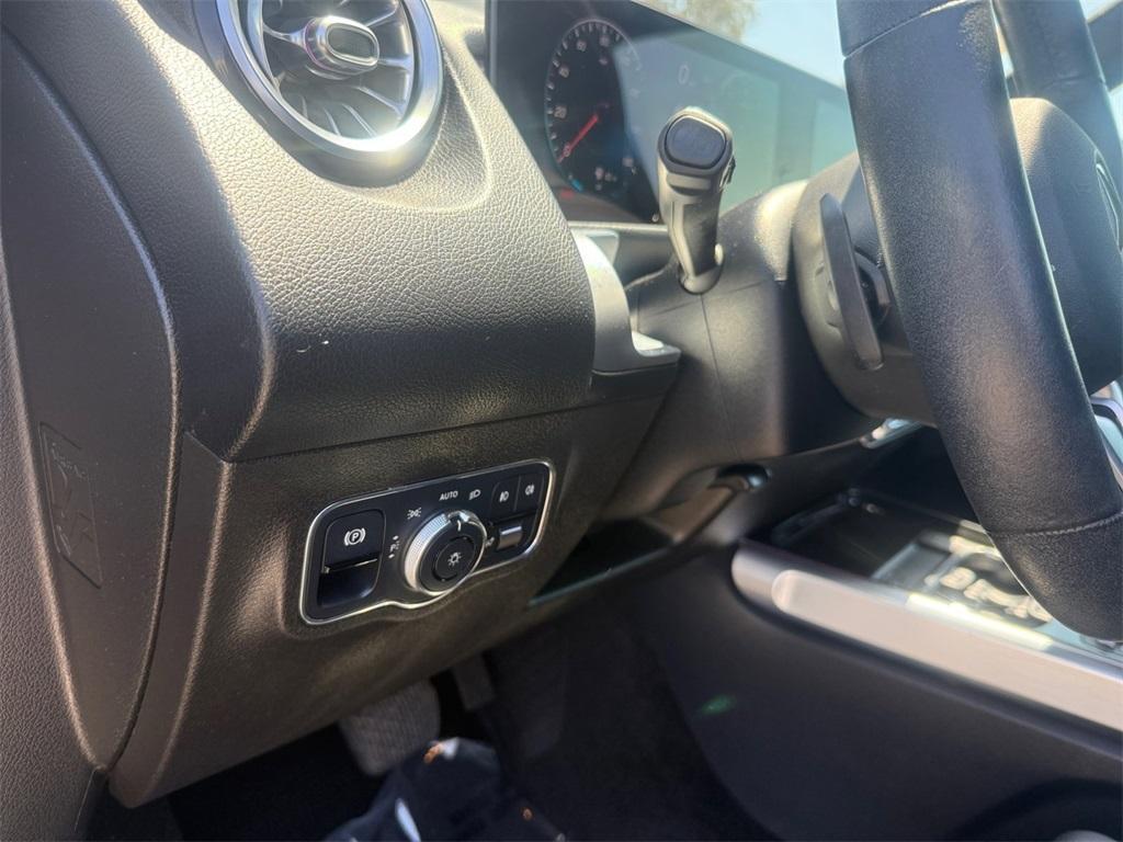 used 2021 Mercedes-Benz GLB 250 car, priced at $29,795
