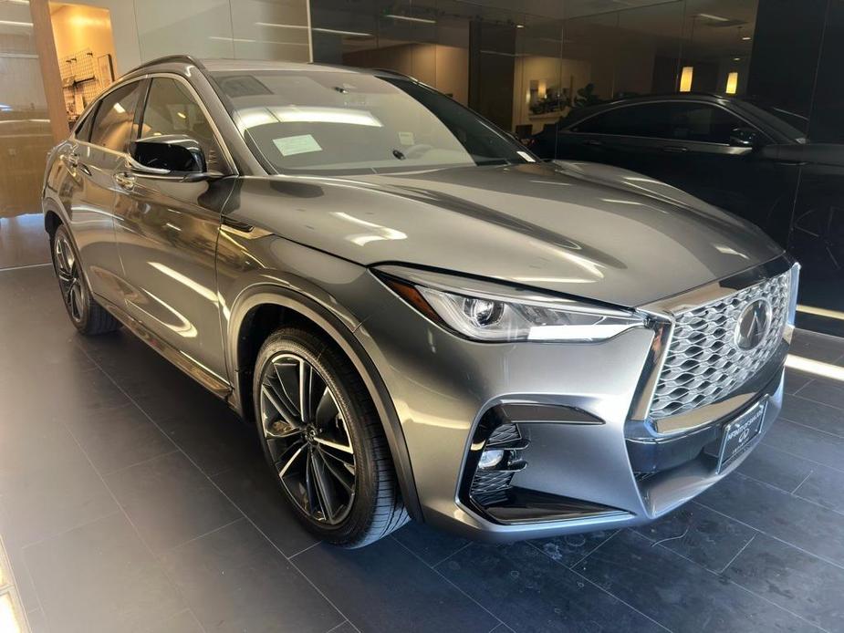 new 2025 INFINITI QX55 car, priced at $52,085