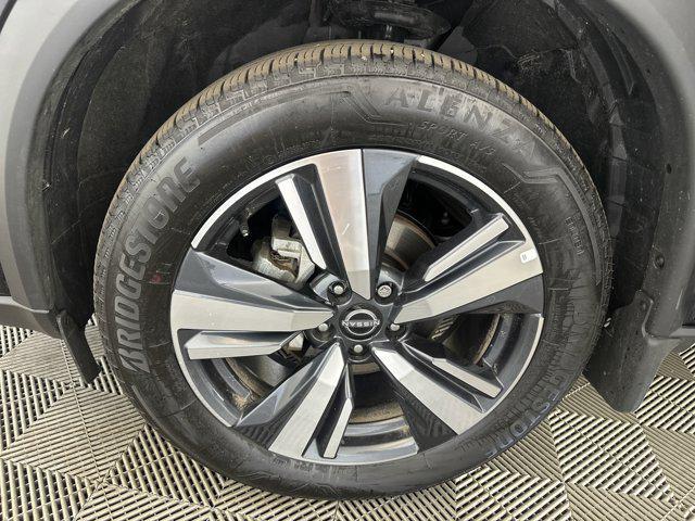 used 2024 Nissan Rogue car, priced at $33,494
