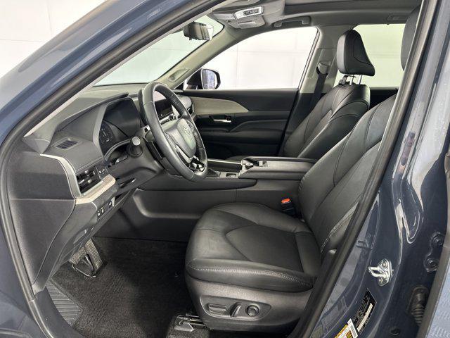 used 2025 Toyota Grand Highlander car, priced at $54,200
