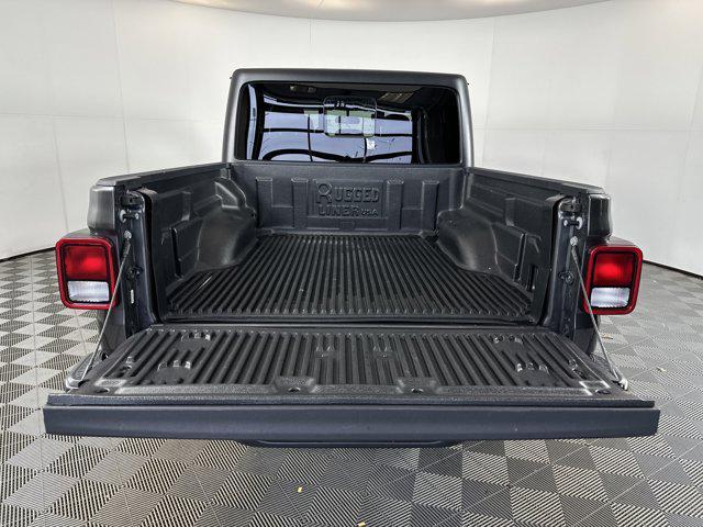 used 2023 Jeep Gladiator car, priced at $28,361