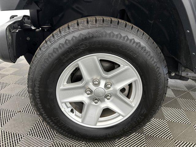 used 2023 Jeep Gladiator car, priced at $28,361