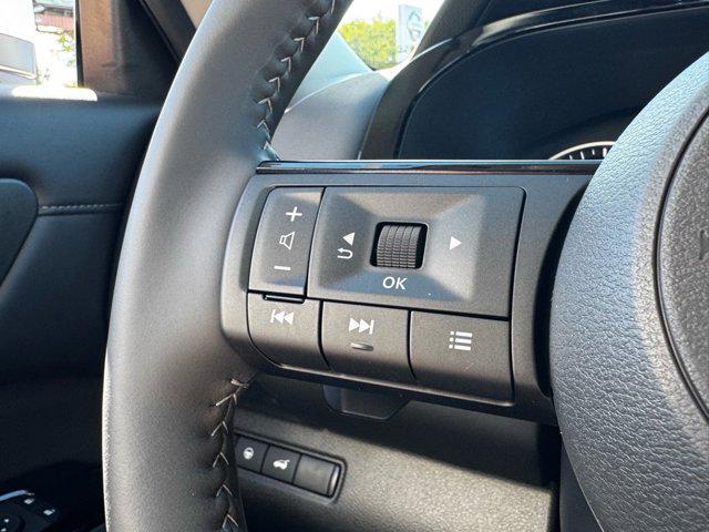 new 2025 Nissan Pathfinder car, priced at $44,552