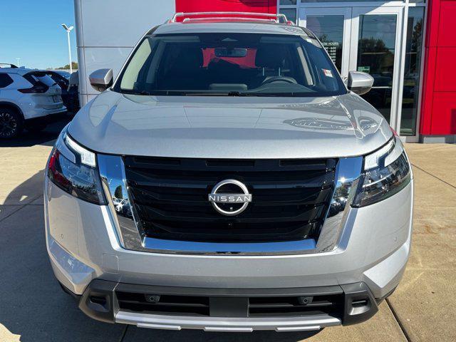 new 2025 Nissan Pathfinder car, priced at $44,552