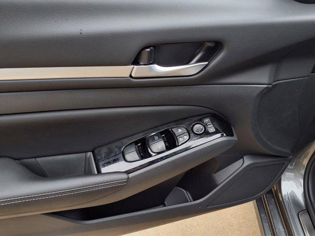 new 2025 Nissan Altima car, priced at $33,940