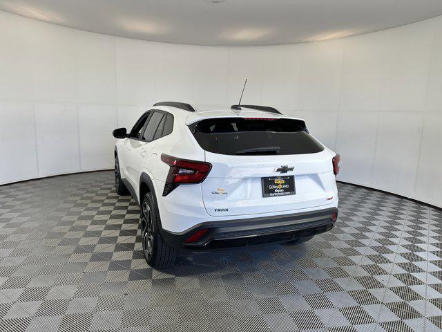 used 2024 Chevrolet Trax car, priced at $22,400