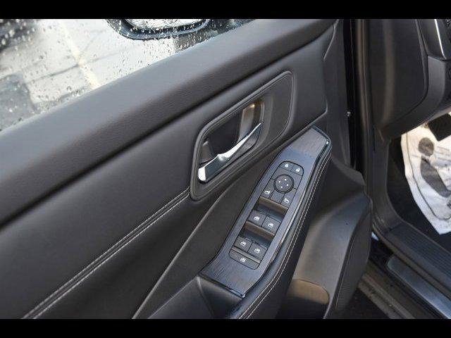 new 2025 Nissan Rogue car, priced at $35,922