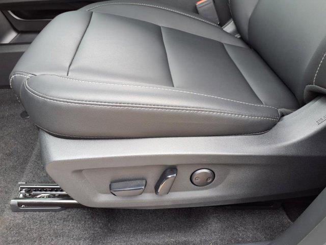 new 2025 Nissan Murano car, priced at $46,143