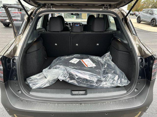 new 2025 Nissan Kicks car, priced at $24,347