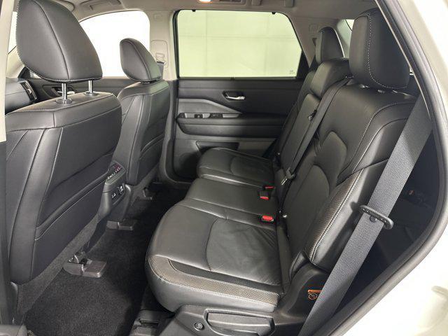 used 2022 Nissan Pathfinder car, priced at $32,400