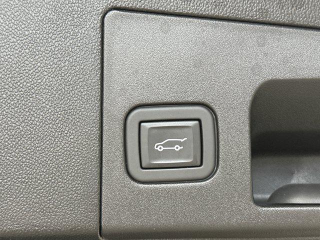 used 2023 Cadillac XT5 car, priced at $35,352